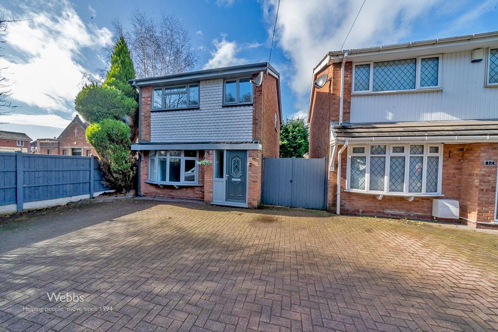 Property photo 1 of 29 Â© Webbs Estate Agents Â© (49 Of 53).Jpg