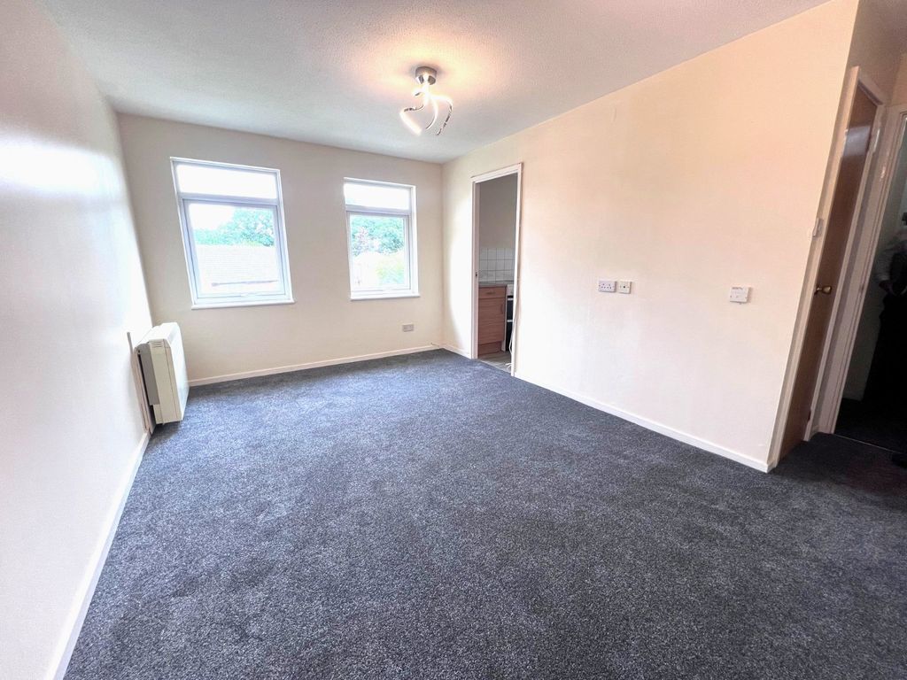 Property photo 3 of 5 Picture No. 04