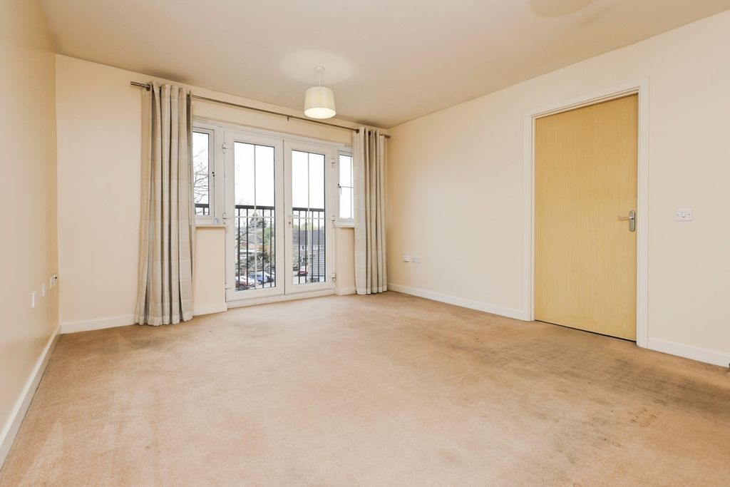 Property photo 3 of 15 Pbox-Img.Jpg