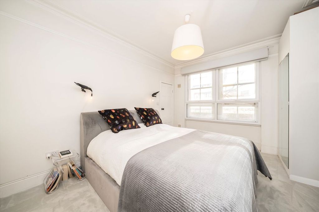 Property photo 3 of 9