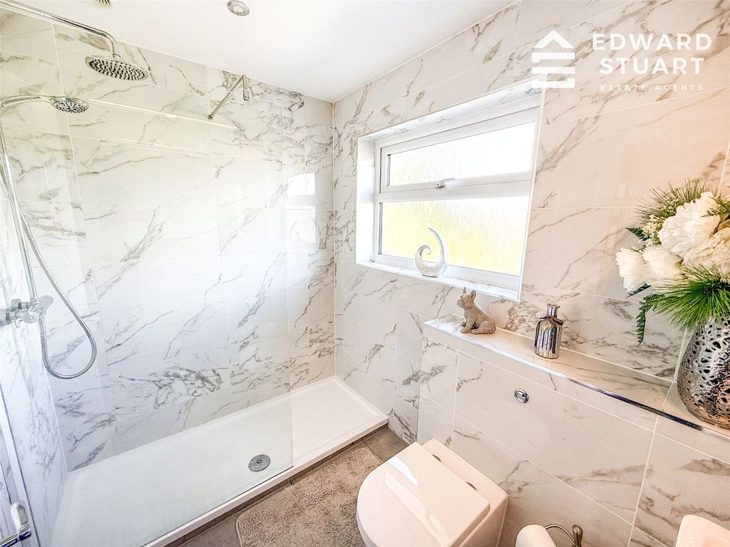 Property photo 3 of 12 Picture No. 02