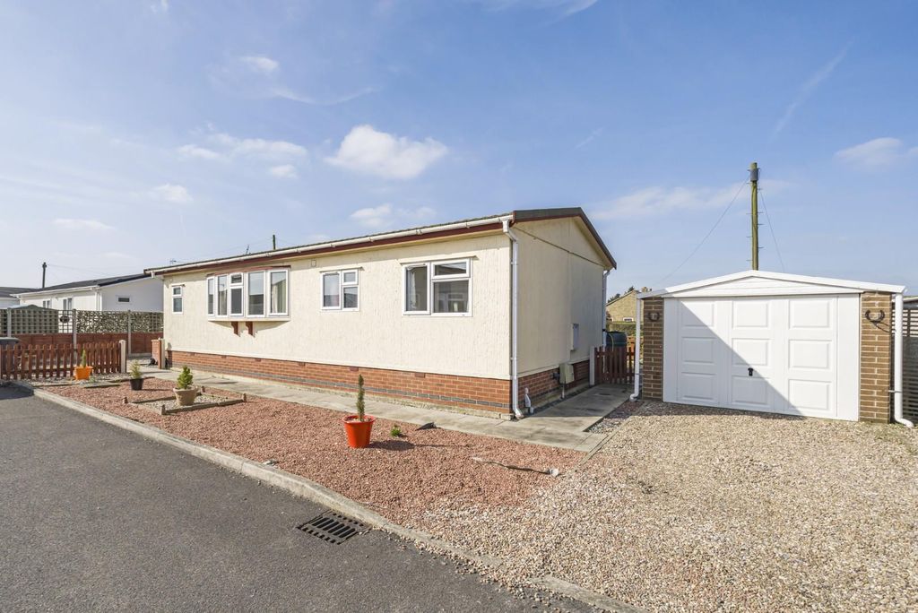 Property photo 1 of 18 Front.Jpg