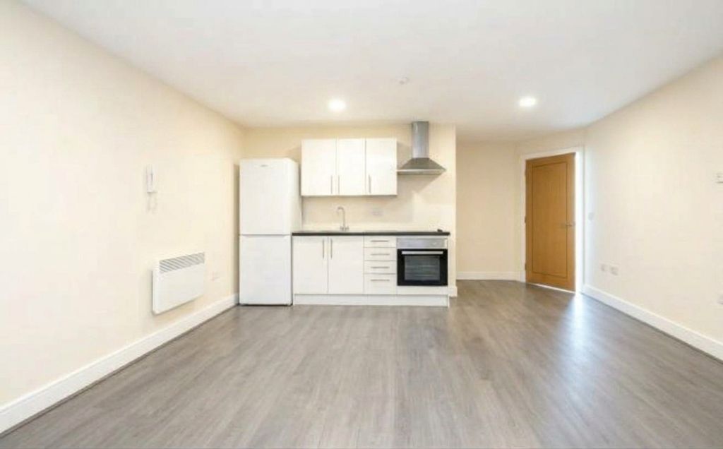 Property photo 1 of 4