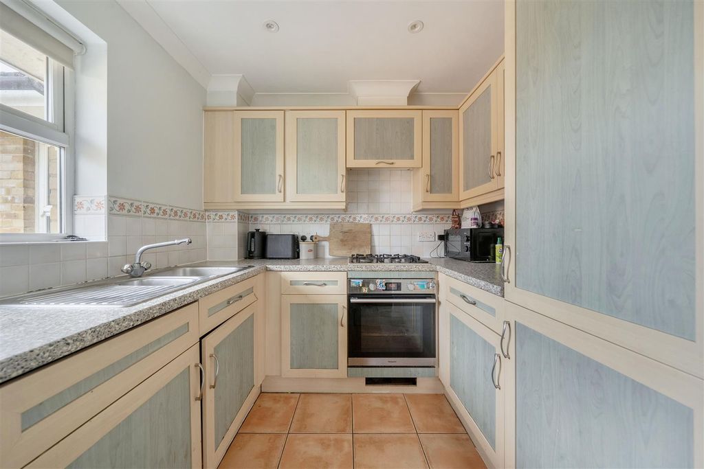 Property photo 3 of 14 1442457-16-69Dfd1F2286d1.Jpg