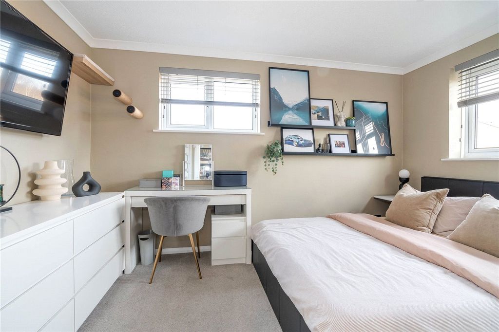 Property photo 3 of 6 Picture No. 02