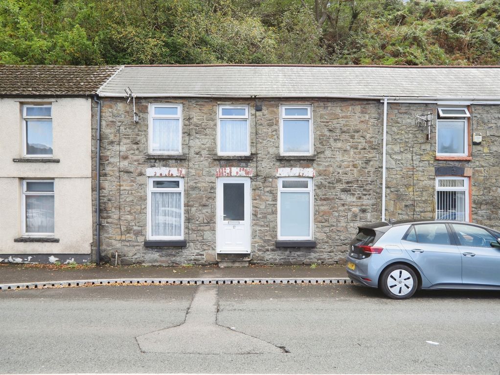 Property photo 1 of 18