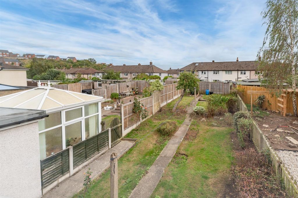 Property photo 2 of 21 Long Rear Garden