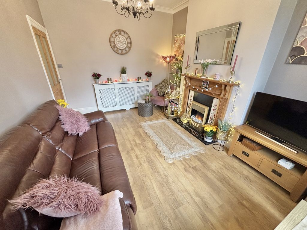 Property photo 3 of 23