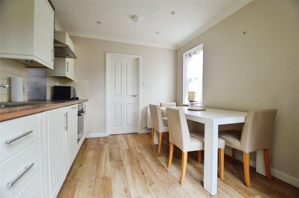 Property photo 3 of 14 Picture No. 14