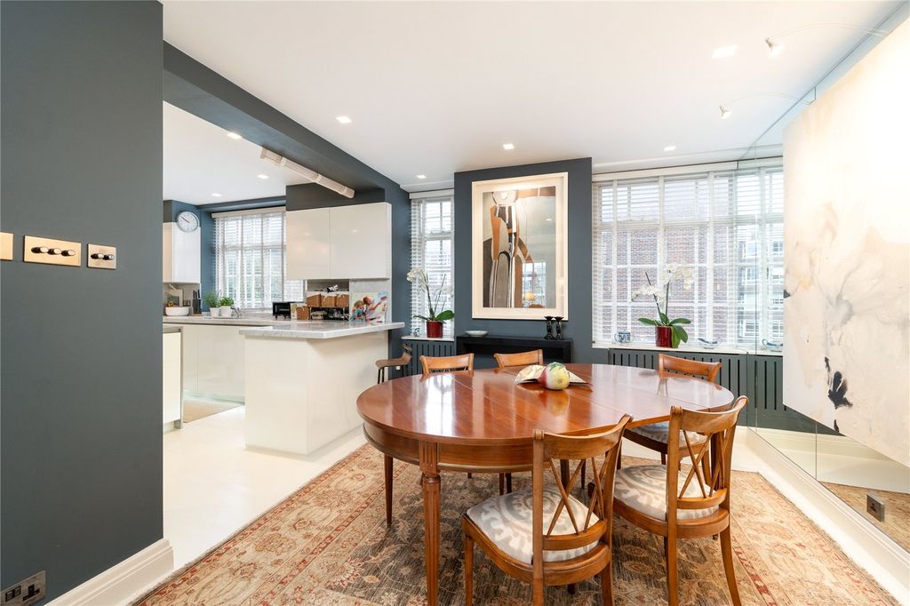 Property photo 3 of 13 Dining Room