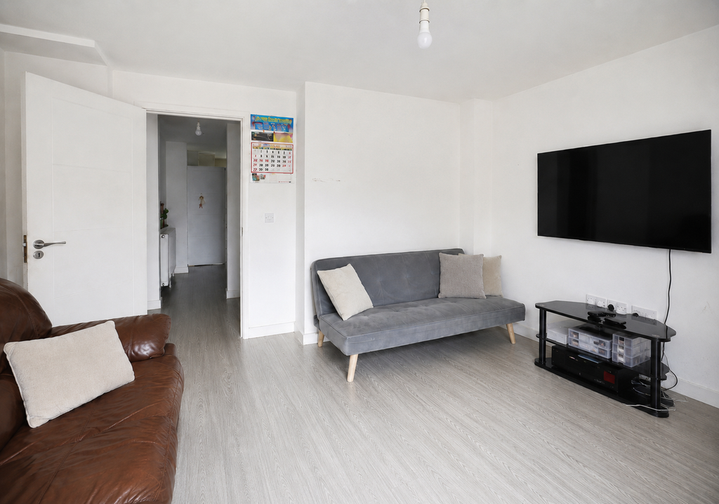 Property photo 3 of 15 4413417C-E0Da-45C4-Bbd7-2576090Bd5B7