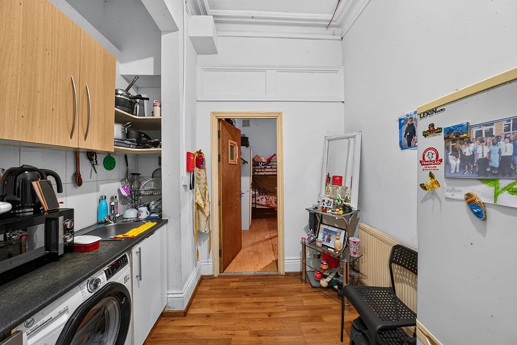 Property photo 2 of 17 Picture No. 02