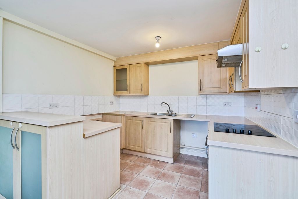 Property photo 3 of 20 Pbox-Img.Jpg