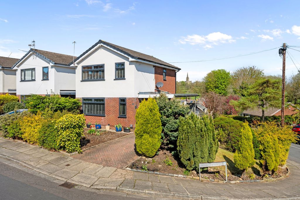 Property photo 1 of 24