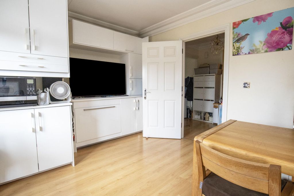 Property photo 3 of 22 Living Room