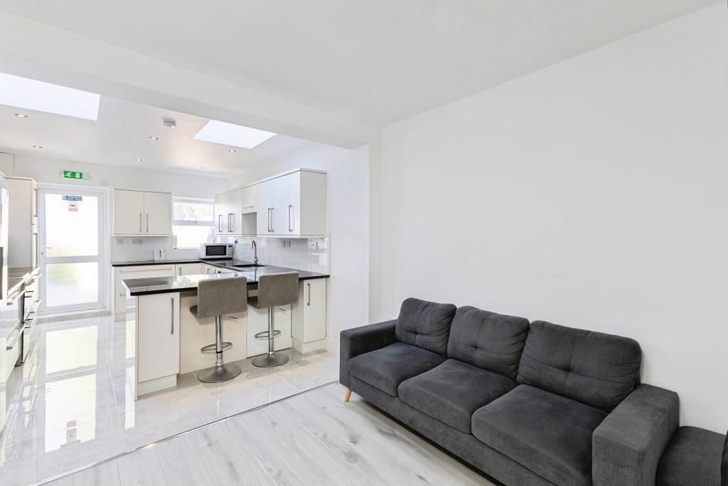 Property photo 2 of 12 2