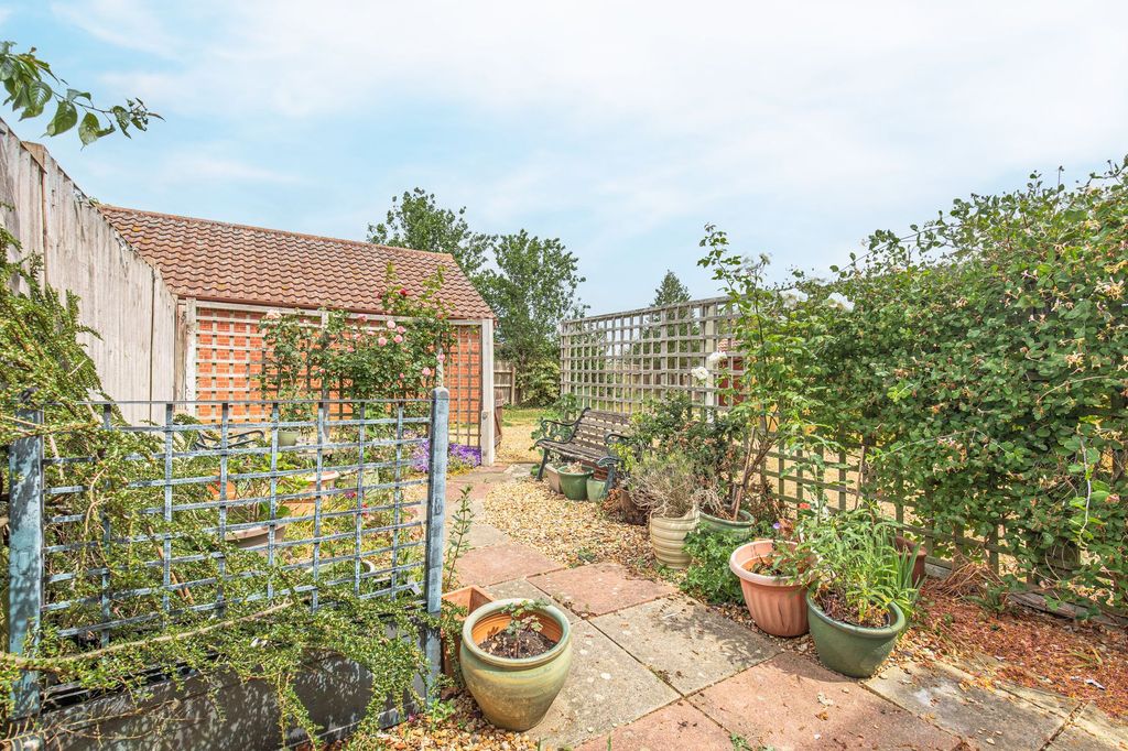 Property photo 3 of 13