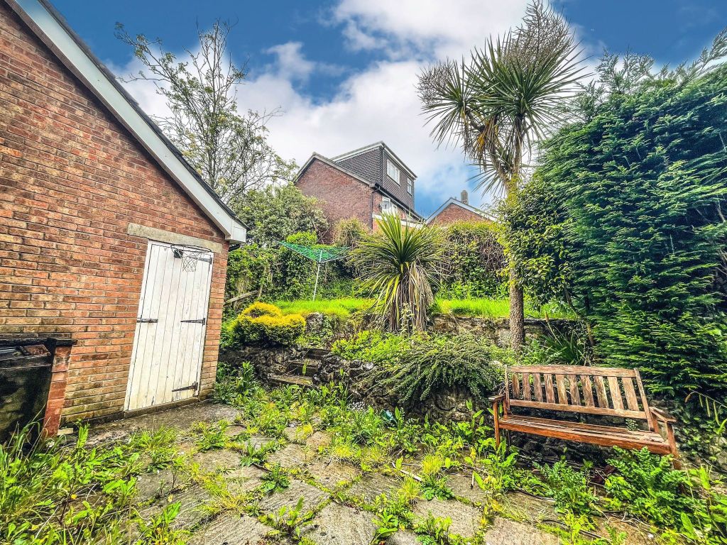 3 bed detached house for saleLauncelot Crescent, Thornhill, Cardiff CF14 photo 5