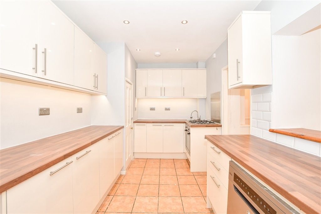Property photo 1 of 20 Kitchen