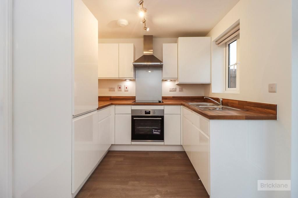 Property photo 2 of 13 Kitchen/Dining