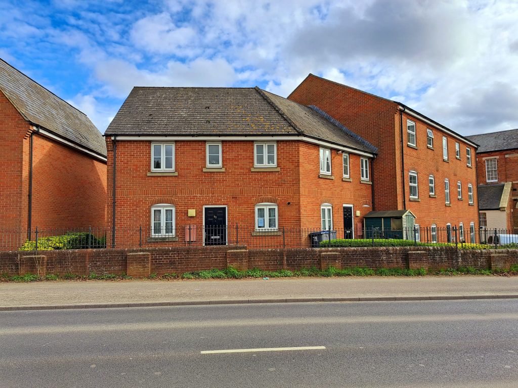 Property photo 1 of 2