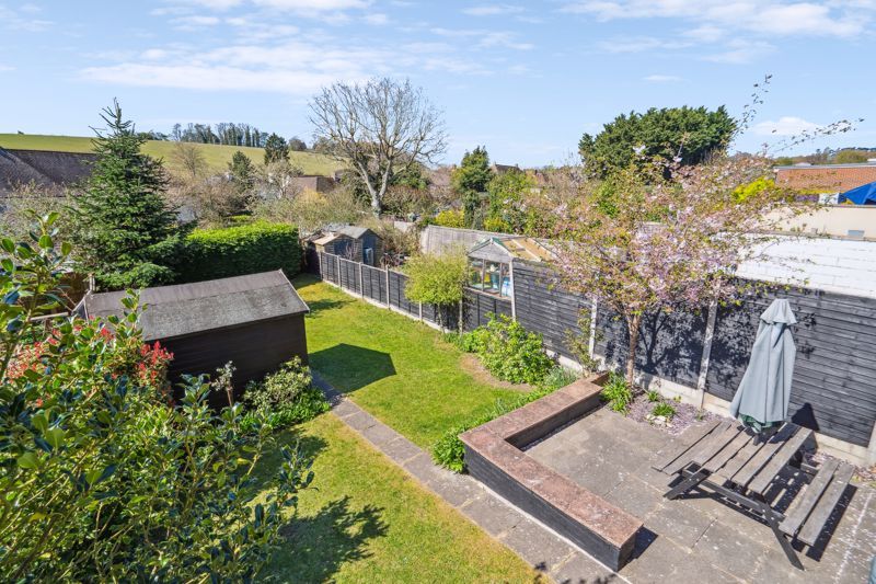 Property photo 2 of 12 Photo 1