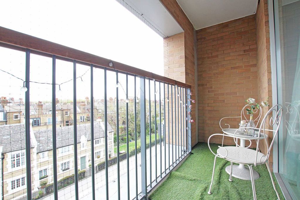 Property photo 3 of 4