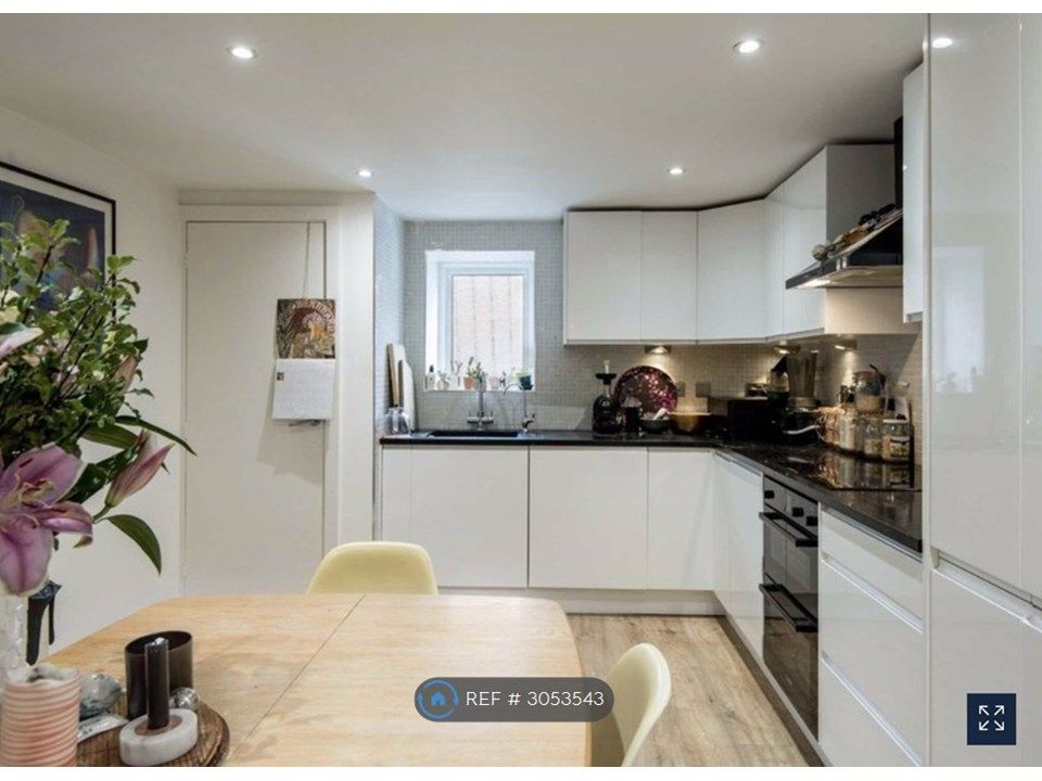 Property photo 3 of 10 Beautiful And Modern Kitchen