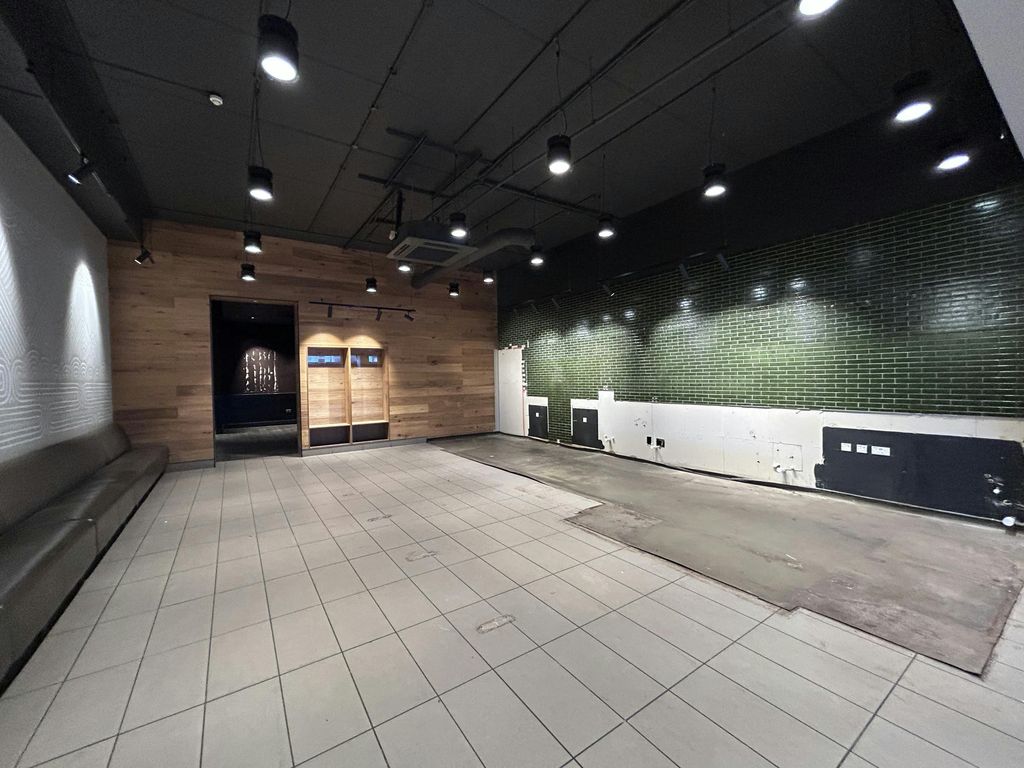 Property photo 3 of 6 Unit 5, 59-69 Comm Road -2.Jpg