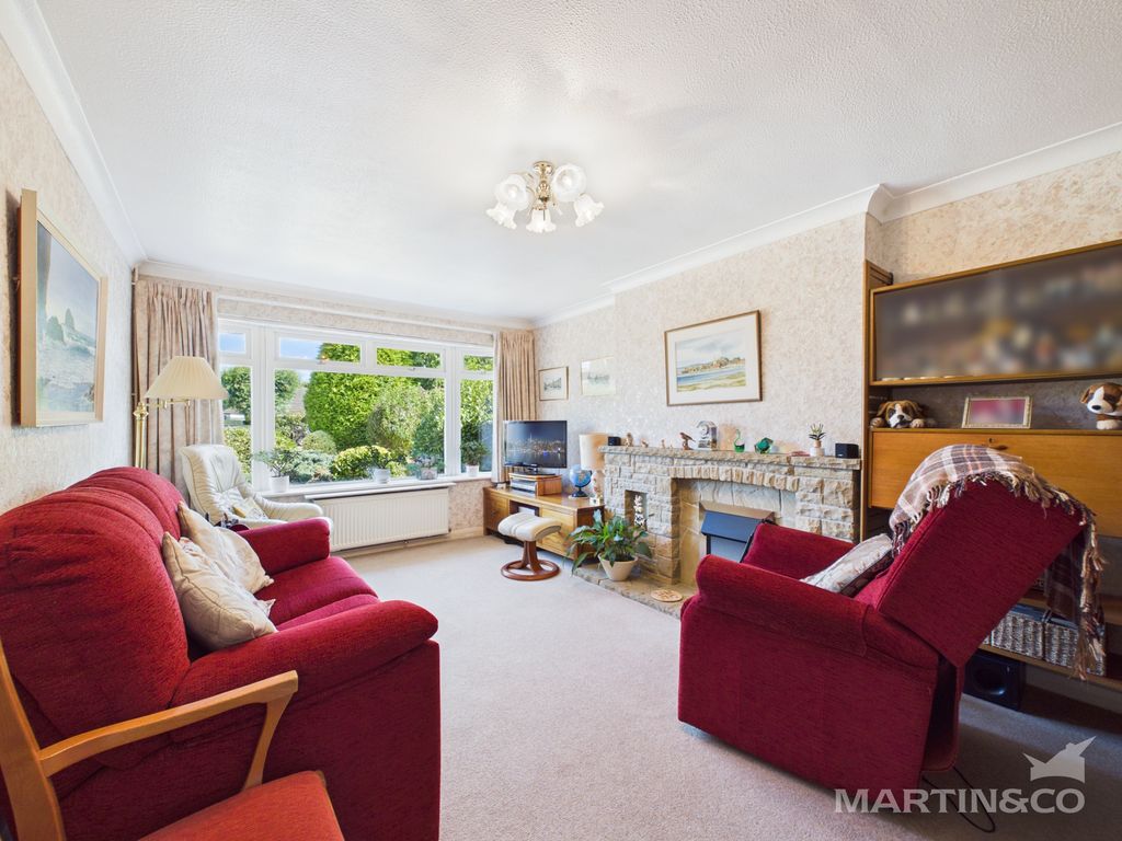 Property photo 3 of 14