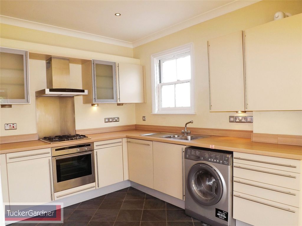 Property photo 3 of 6 Picture No. 05