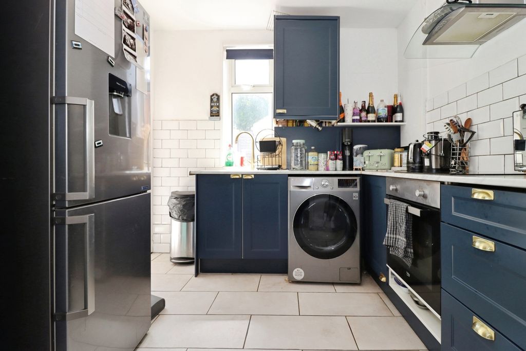 Property photo 3 of 12 Pbox-Img.Jpg