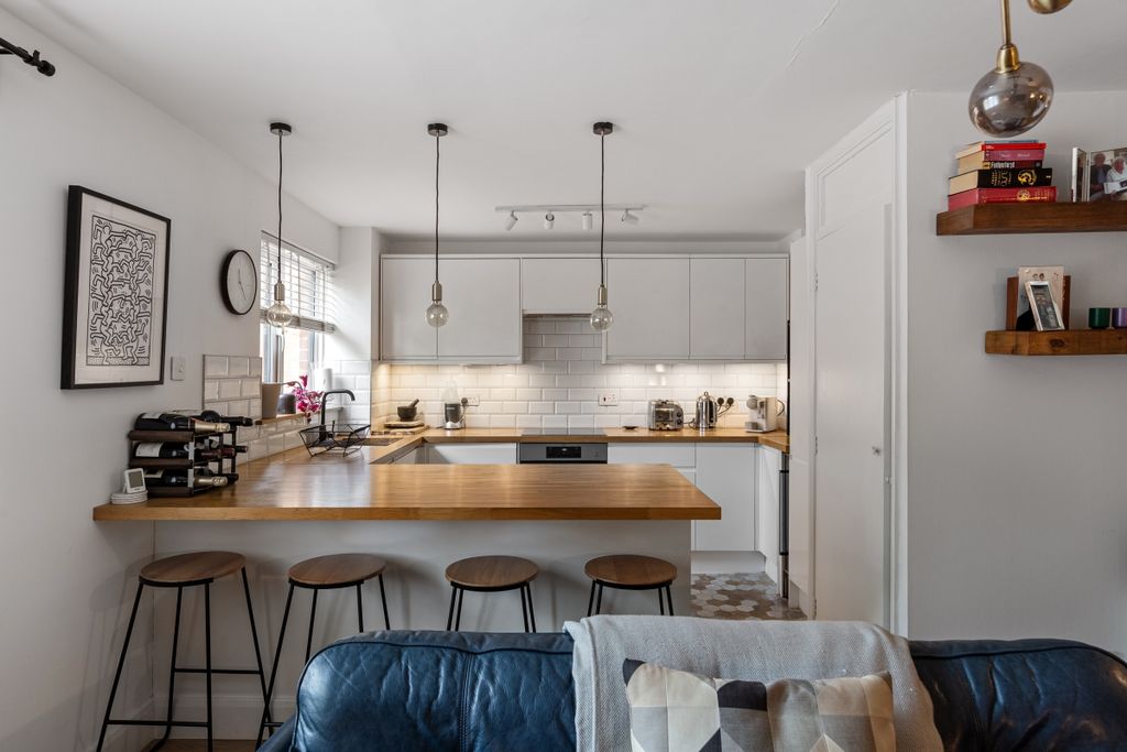 Property photo 2 of 12 094A0703