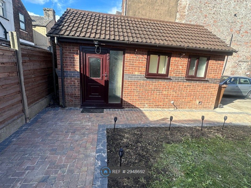 Property photo 2 of 14