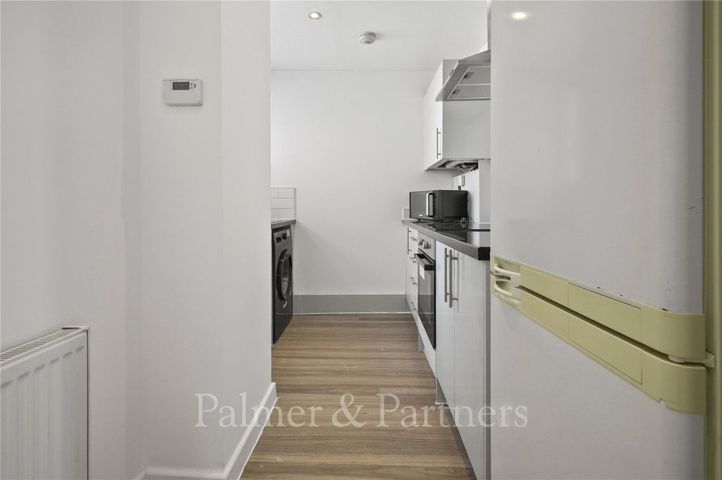 Property photo 3 of 6 Picture No. 01