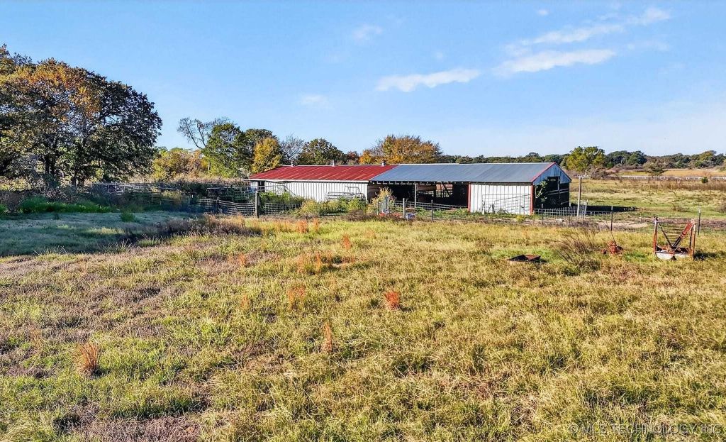 Property photo 1 of 24