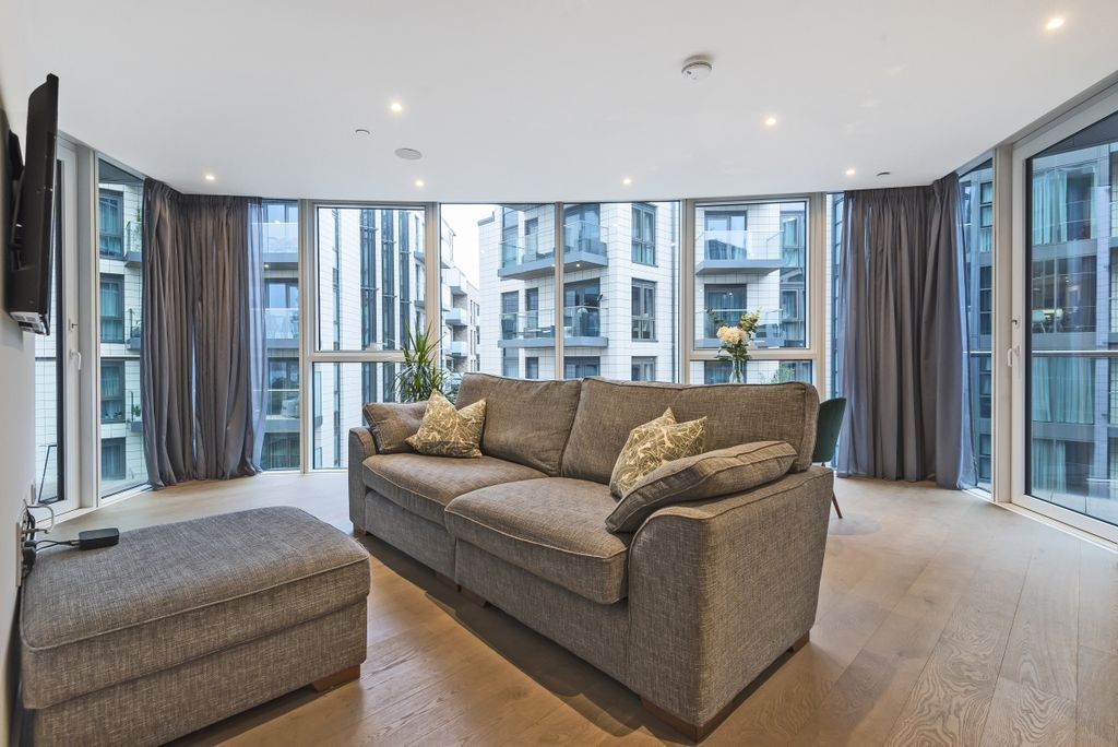 Property photo 2 of 7 555554 (1)