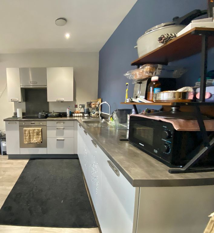 Property photo 2 of 6 Balcony