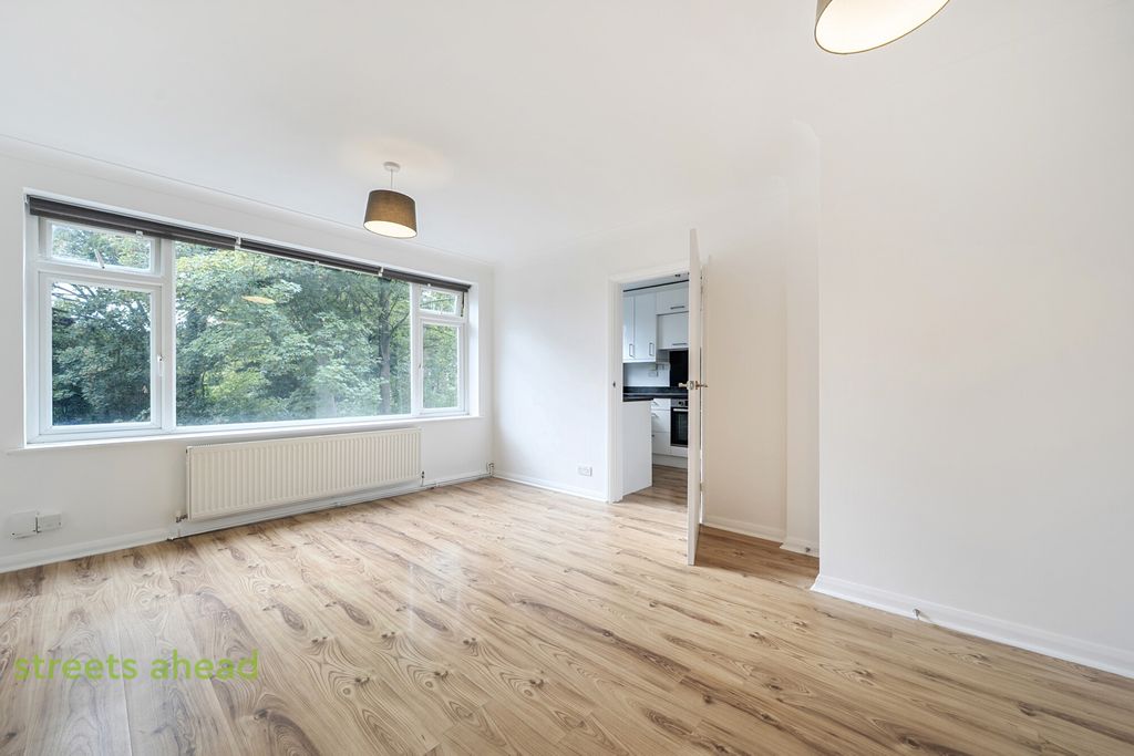 Property photo 1 of 10 3B8c2866-44B1-4Ad...