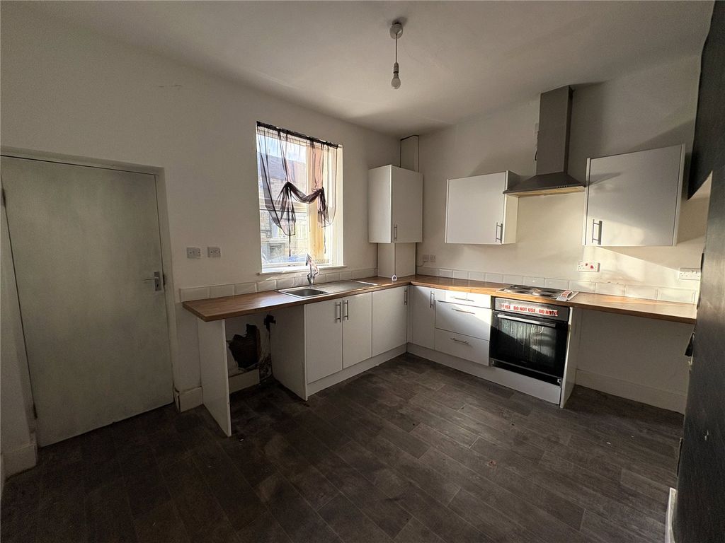 Property photo 2 of 9 Picture No. 08