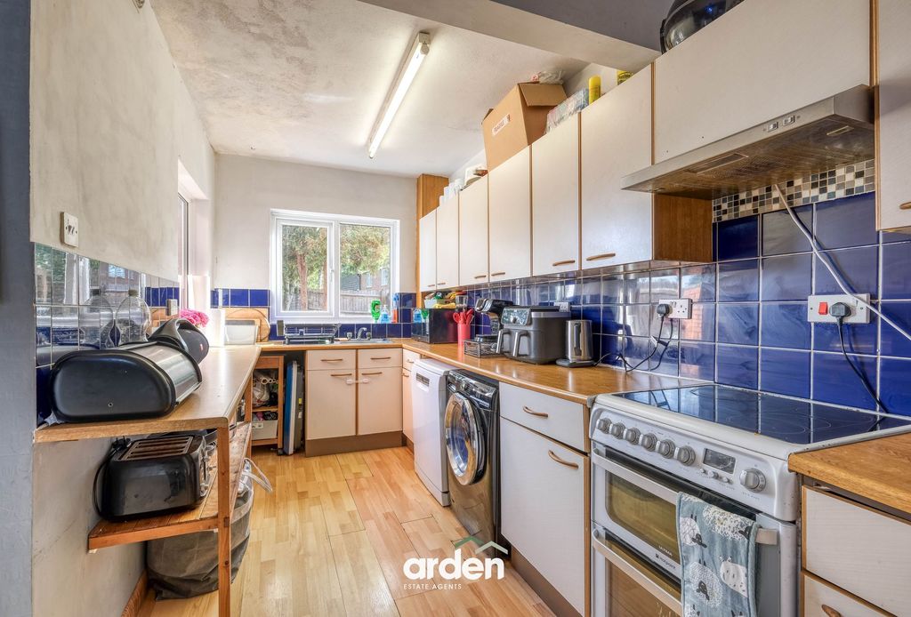 Property photo 3 of 10