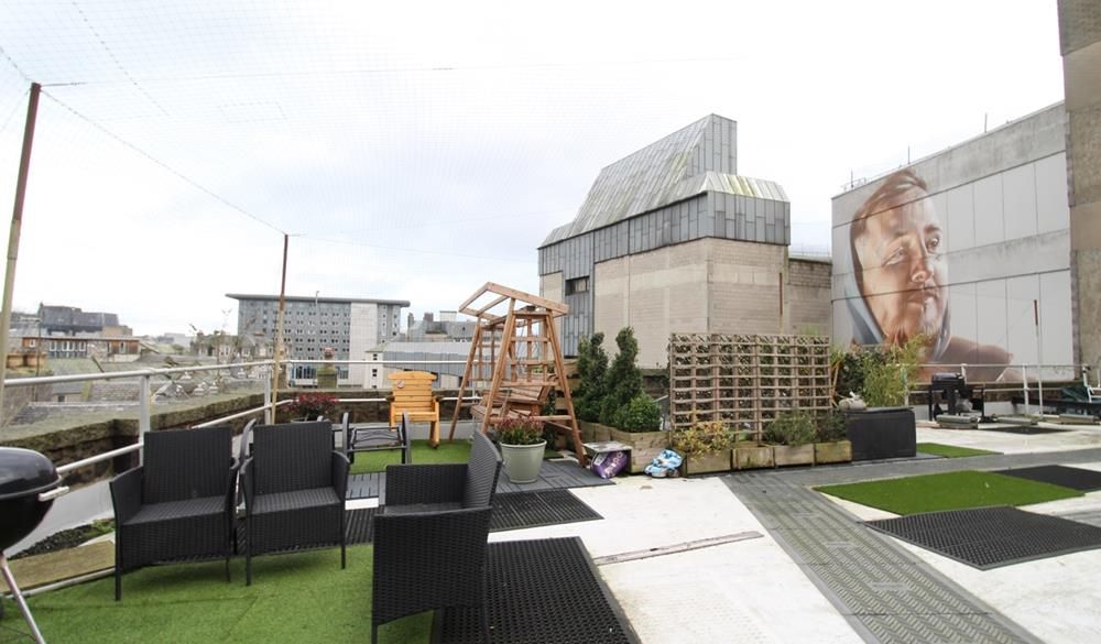 Property photo 3 of 16 Roof Terrace