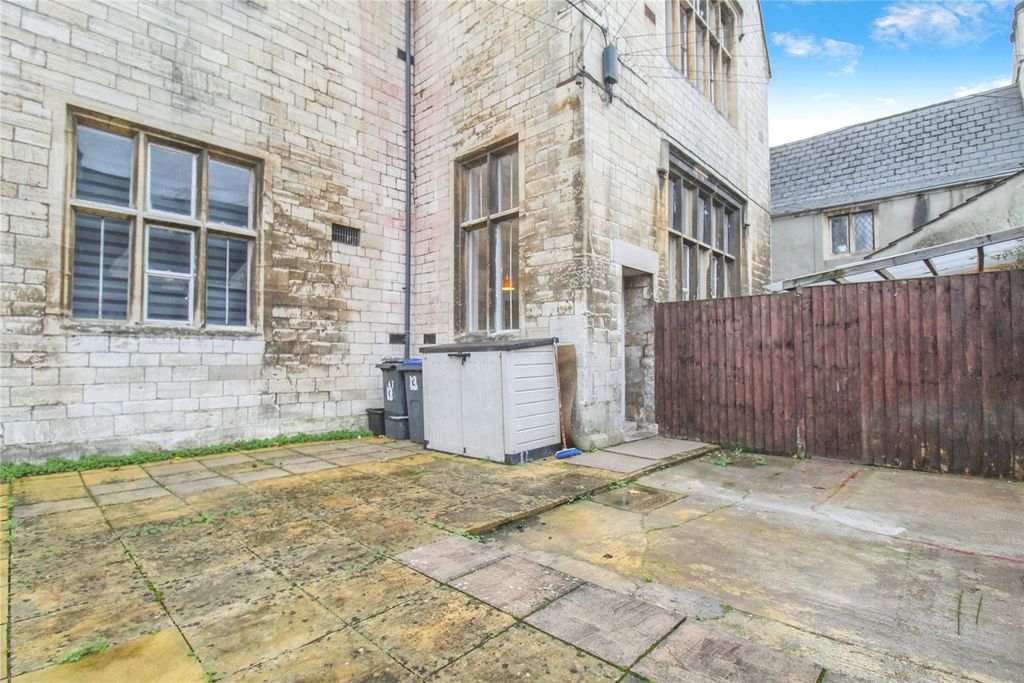 Property photo 2 of 9 Picture No. 01