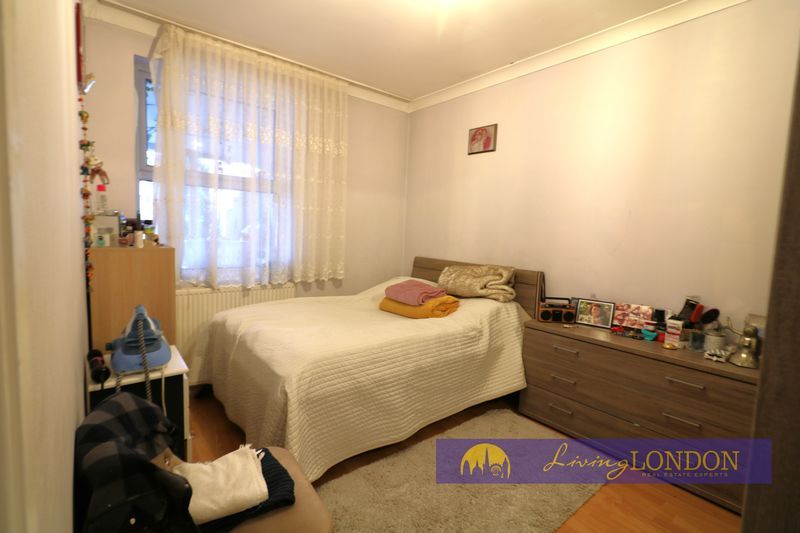 Property photo 3 of 15 Photo 4