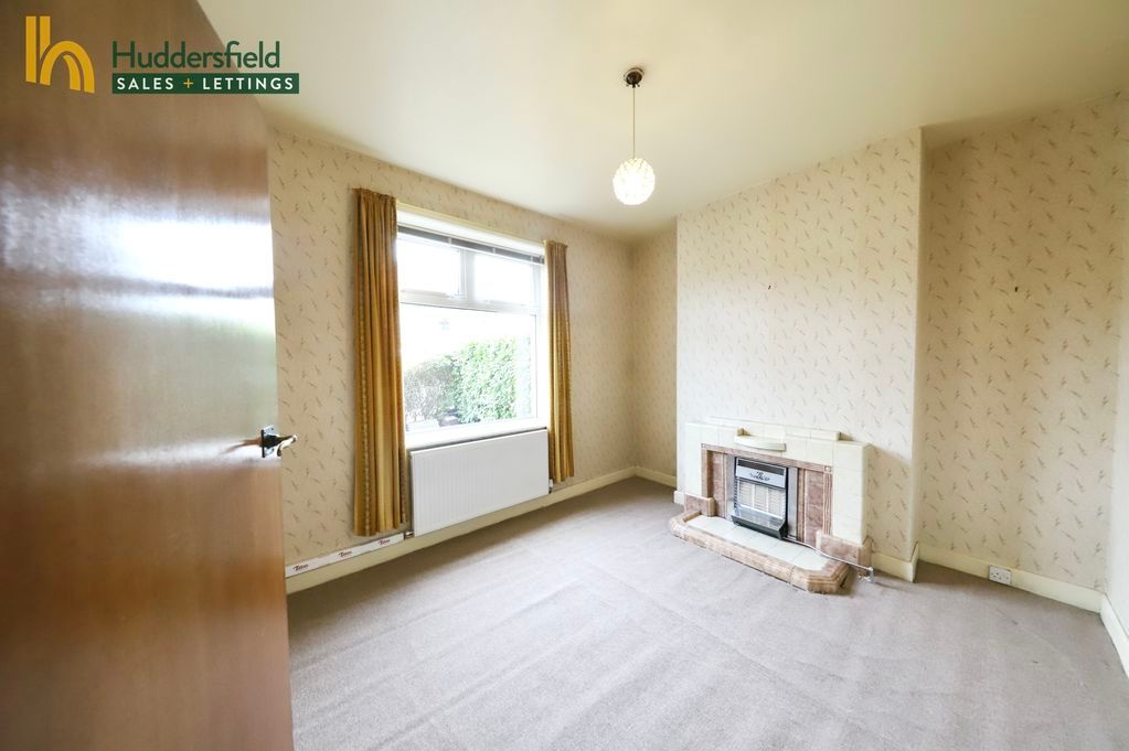 Property photo 1 of 14 Living Area