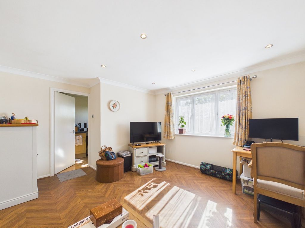 Property photo 2 of 11 Picture No. 09