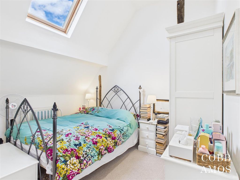 Property photo 3 of 12 Cam02803G0-Pr0226-Still011.Jpg