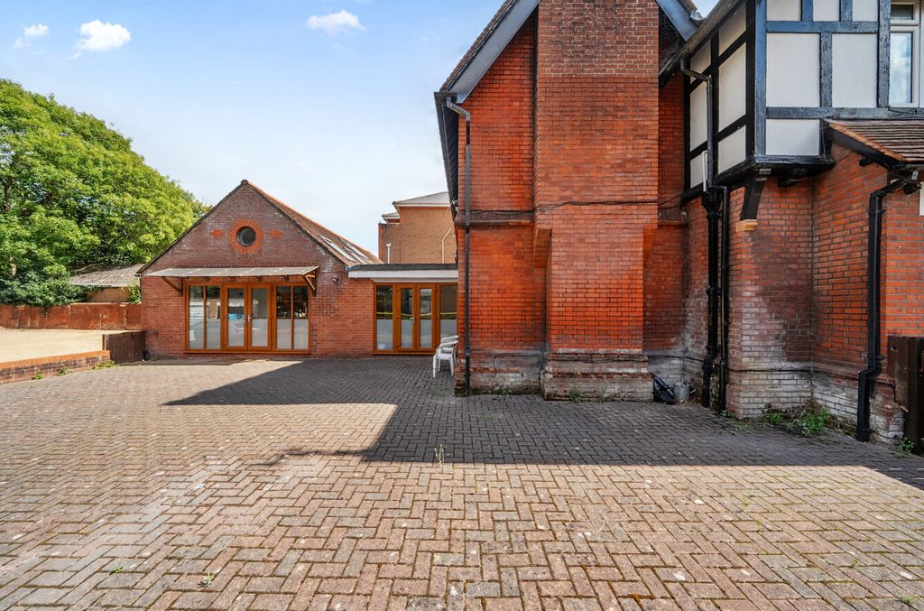 Additional image 11 of 7 bed detached house for saleWinn Road, Southampton, Hampshire SO17