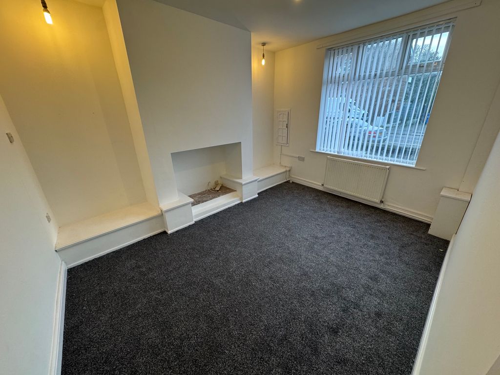 Property photo 2 of 16 Img_5024