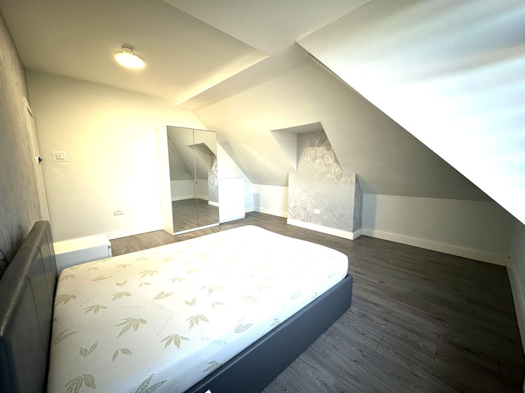 Property photo 3 of 8 Img_5777